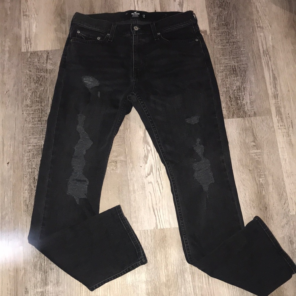 Hollister black distressed slim straight jeans size 31x32